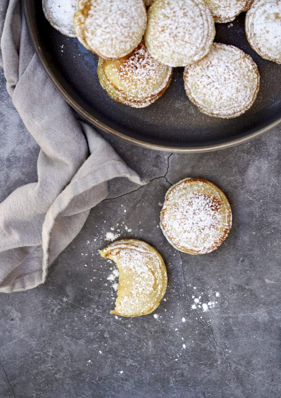 Danish pancake balls