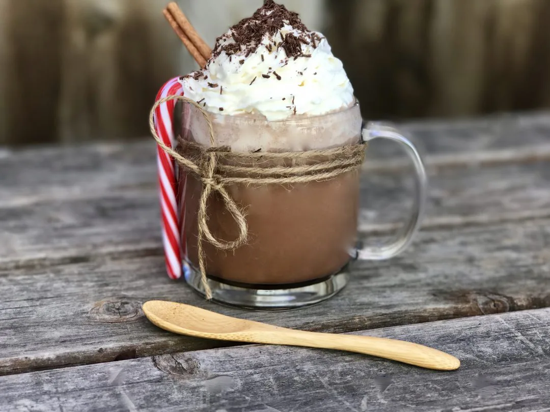 Peppermint Kahlua Hot Chocolate For Grown Ups