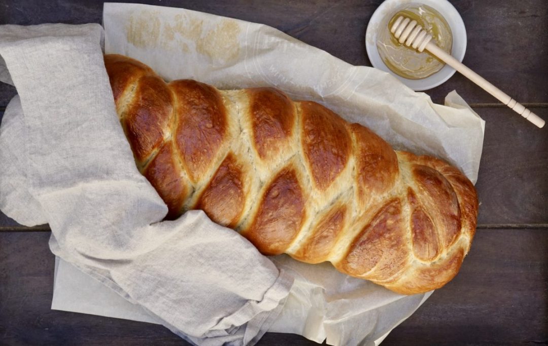 Classic Challah Bread