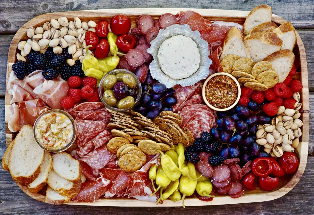 How To Make A Killer Charcuterie Board No One Can Pass Up