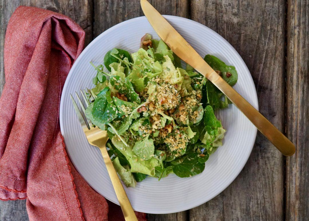 butter lettuce salad with walnut dressing