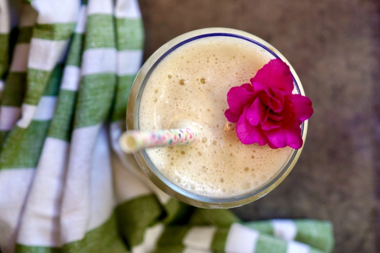 tropical pineapple smoothie