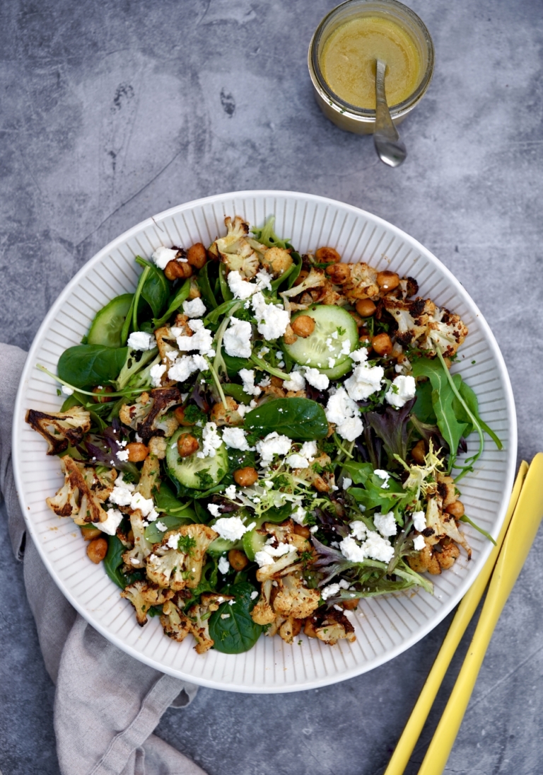 cauliflower and chickpea salad