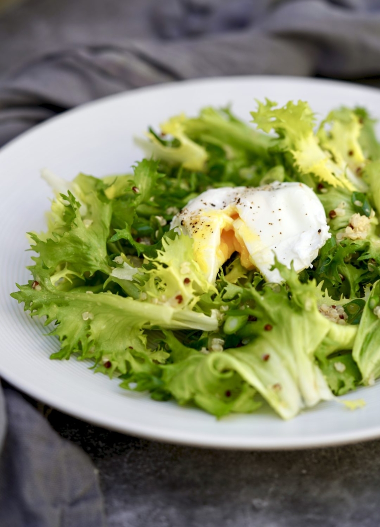 frisée and poached egg salad