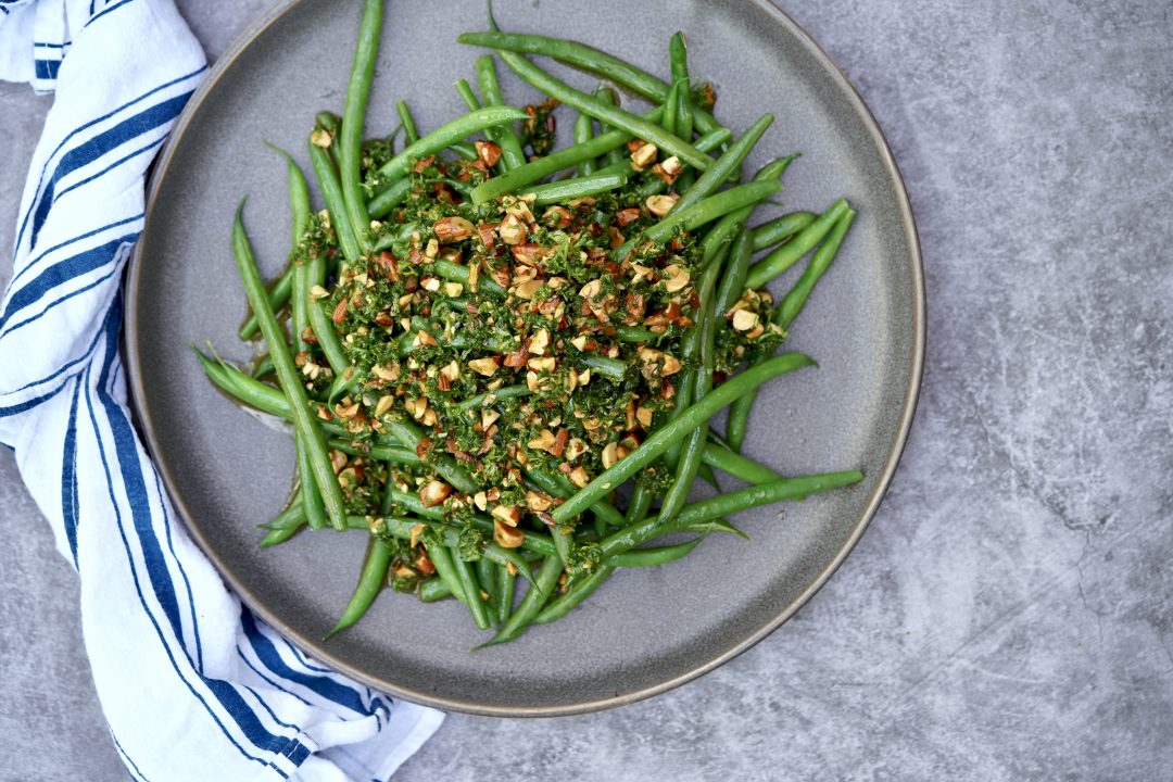 Green Beans With Almond Gremolata