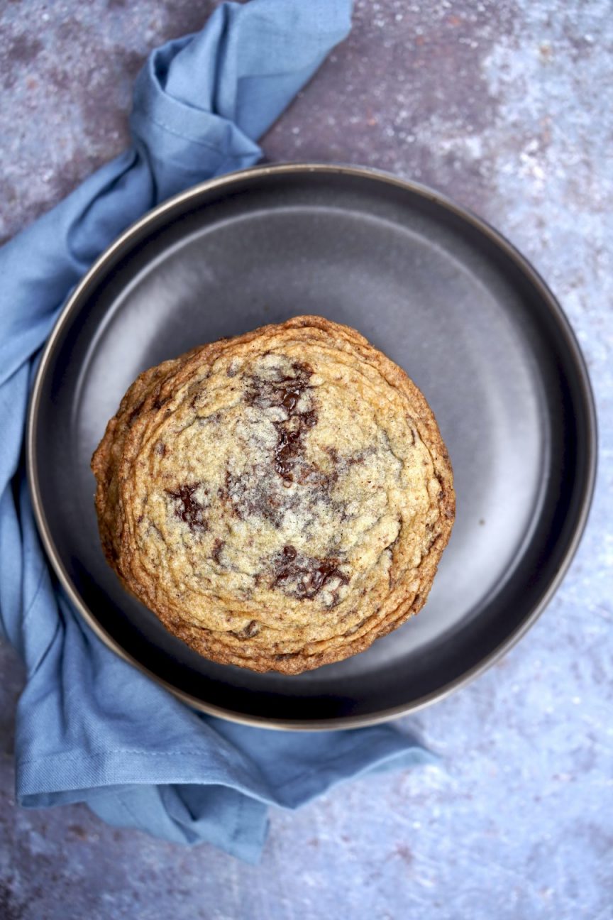 pan-banging chocolate chip cookies