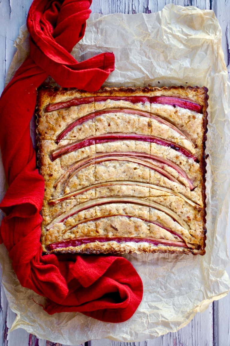 rhubarb-almond snacking cake
