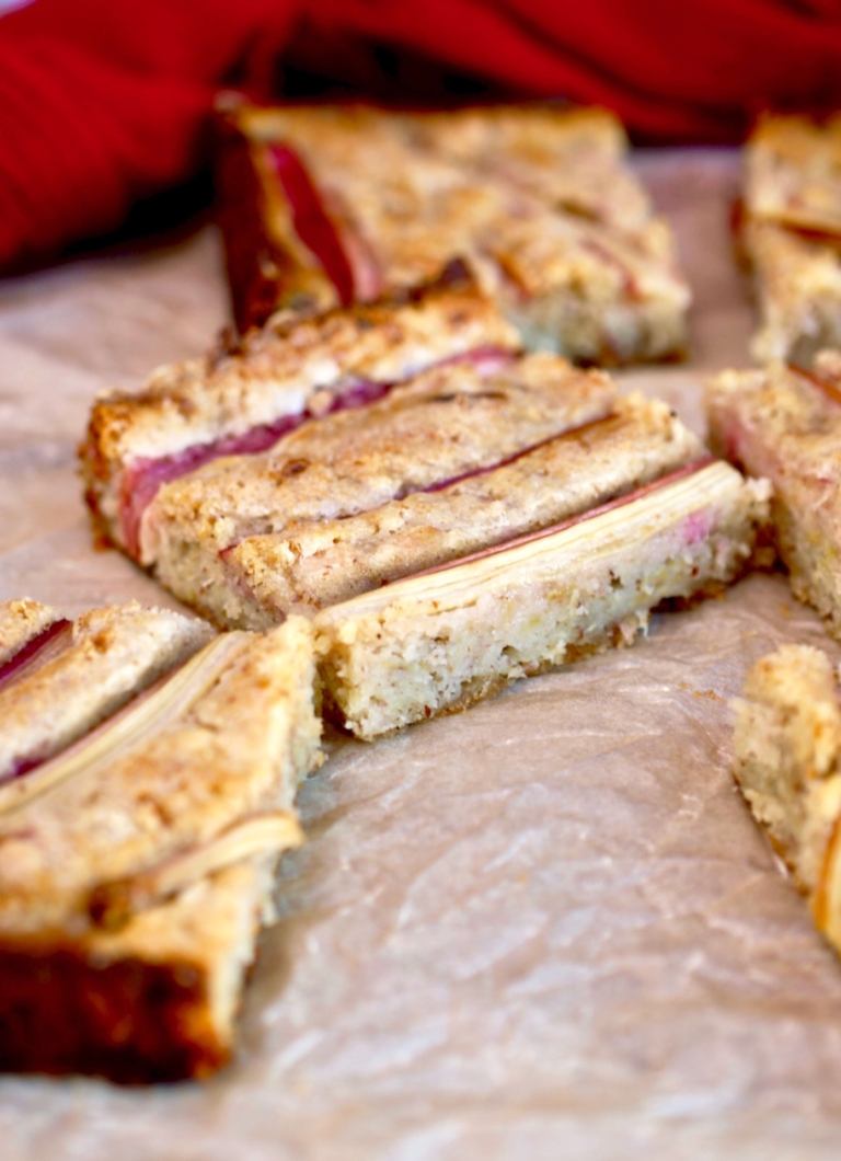 rhubarb-almond snacking cake