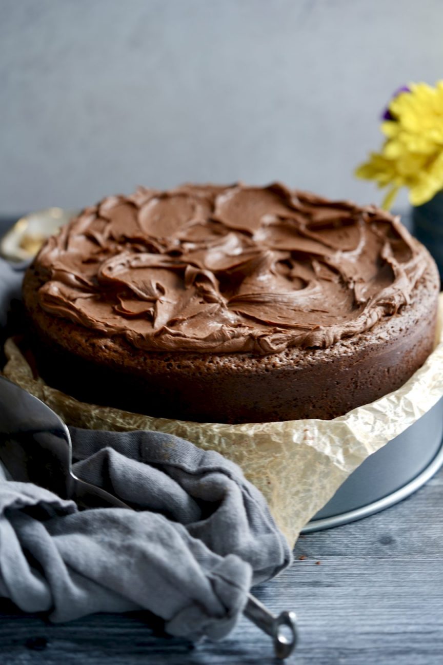chocolate macaroon cake