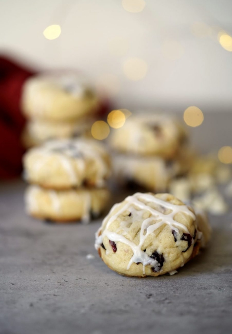 white chocolate-cranberry cookies