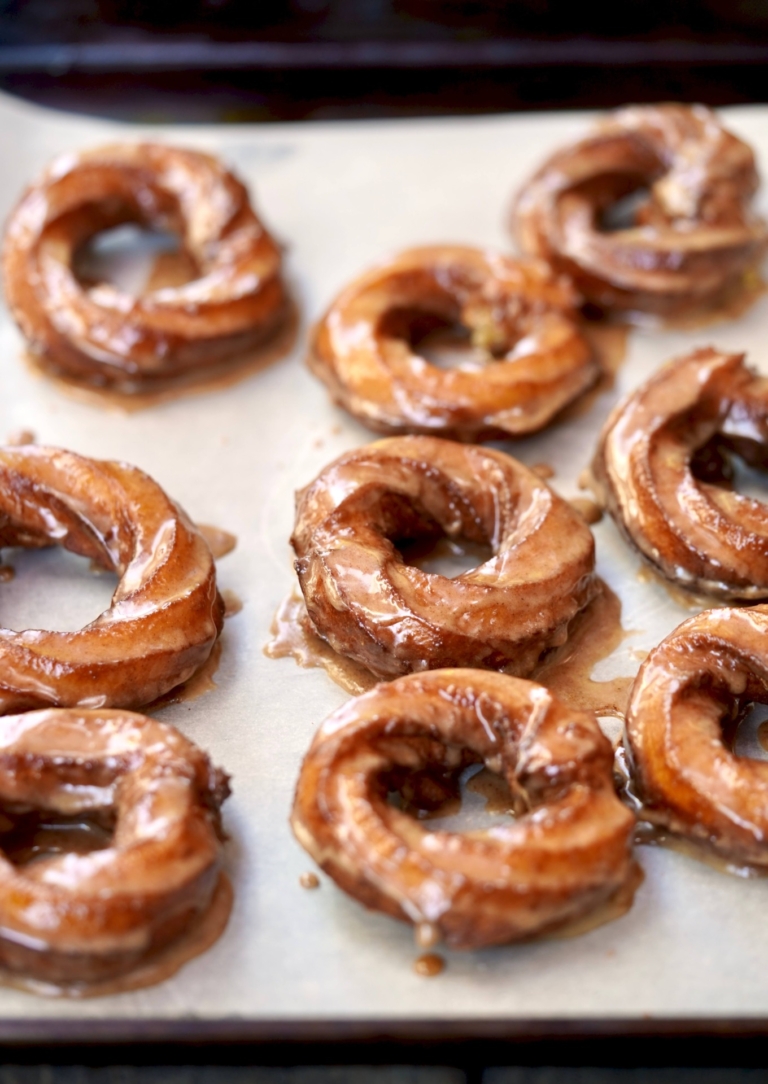 apple cider crullers
