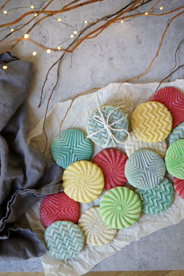 holiday stamp cookies