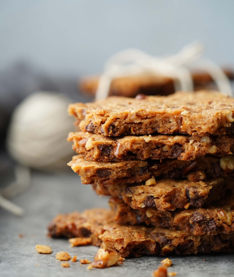 chocolate chip pecan cookie bark 