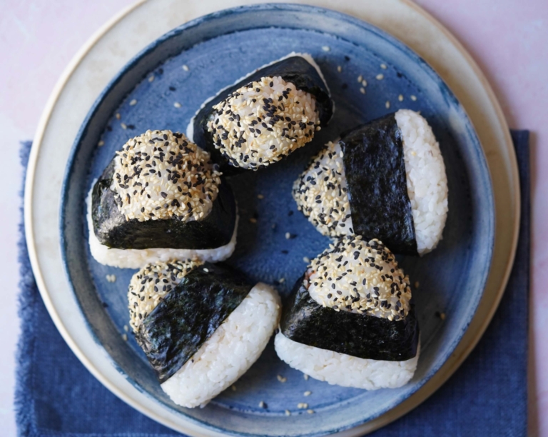 salmon onigiri