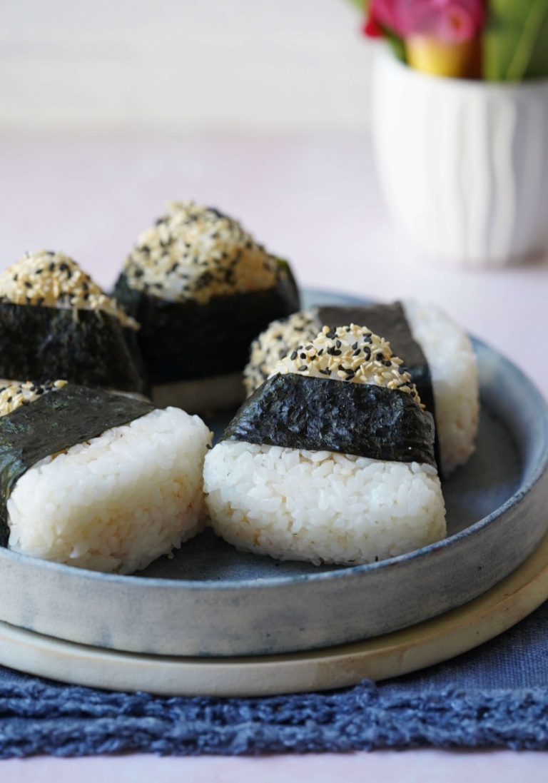 salmon onigiri