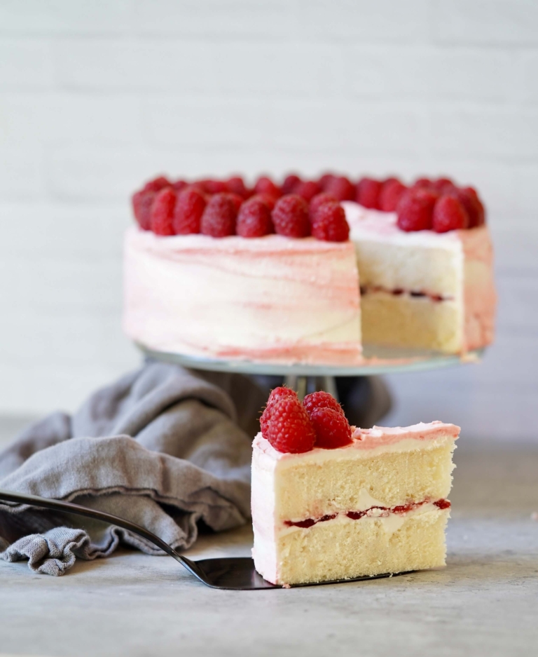 white chocolate raspberry cake