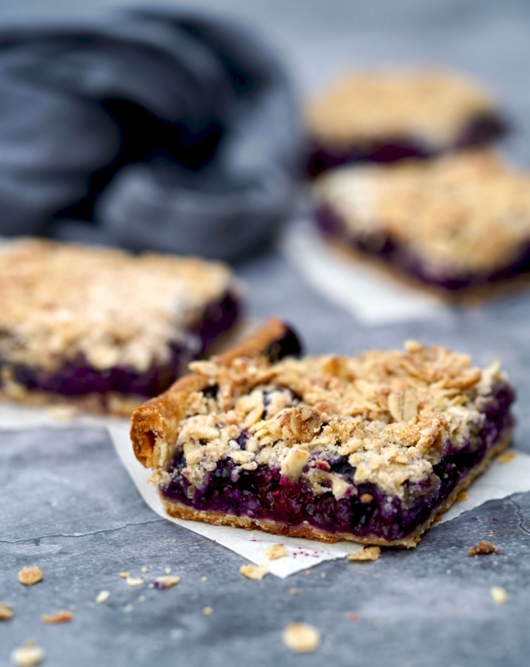 sheet pan crumble pie bars